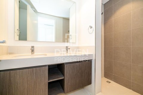 Вилла с 4 спальнями в EMAAR South, ОАЭ №202508 17