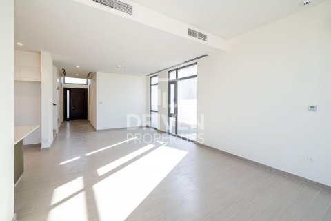 Вилла с 4 спальнями в EMAAR South, ОАЭ №202508 4