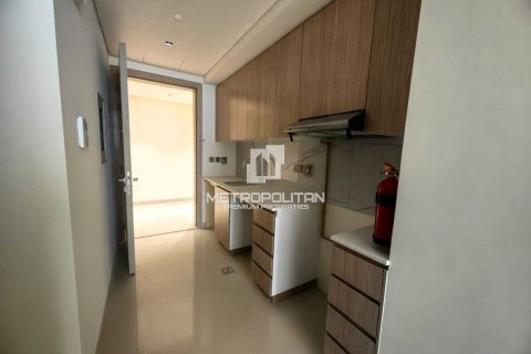 33m² Apartment in Mina Al Arab, UAE No. 171702 3