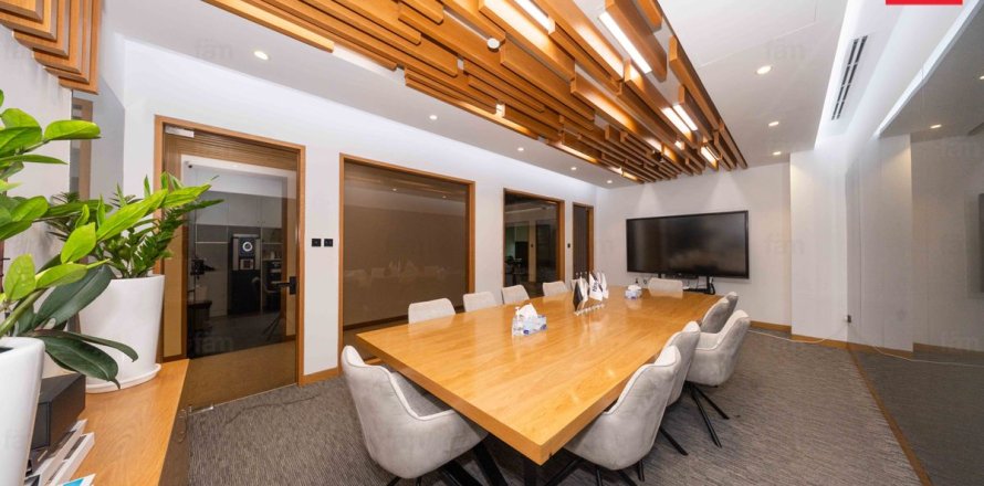 539.1m² Office in Business Bay, UAE No. 199330