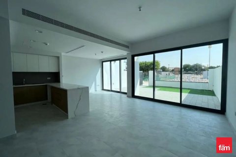3 bedrooms Villa in Dubai, UAE No. 199331