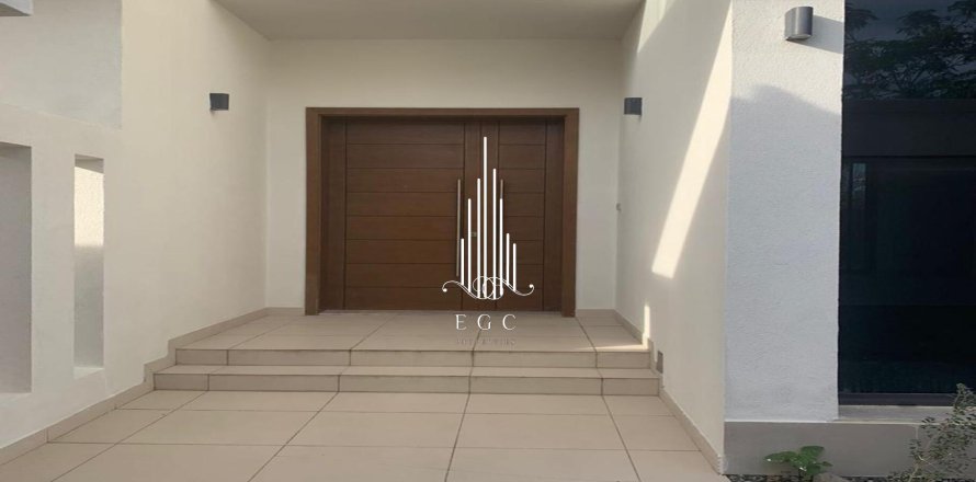 Villa de 5 dormitorios en Yas Island, UAE No. 34702