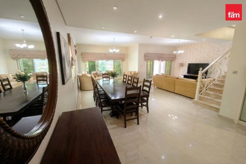4 bedrooms Villa in Dubai, UAE No. 199446 12