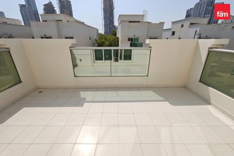 4 bedrooms Villa in Dubai, UAE No. 199446 4