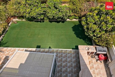 4 bedrooms Villa in Dubai, UAE No. 199446 3