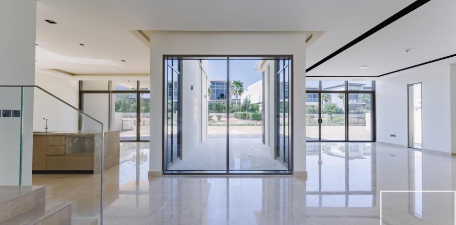 4 غرف نوم فيلا في Golf Place, الإمارات العربية المتحدة رقم 209117