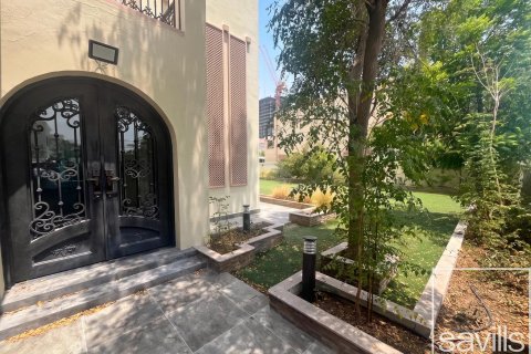 Вилла с 4 спальнями в Jumeirah Village Triangle, ОАЭ №209116 15