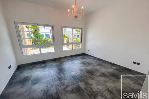 Вилла с 4 спальнями в Jumeirah Village Triangle, ОАЭ №209116 10