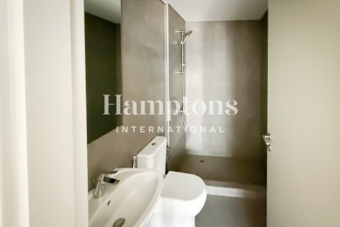 Villa de 3 dormitorios en Ruba, UAE No. 146720