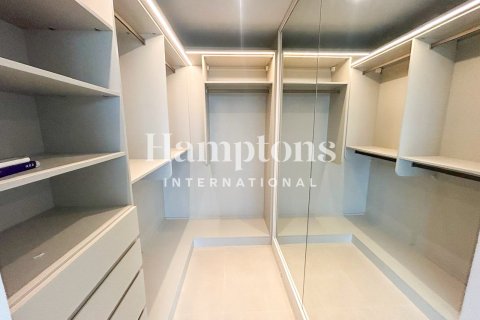 Apartment de 3 dormitorios en South Ridge 5, UAE No. 146717 11