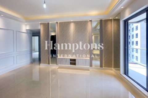 Apartment de 3 dormitorios en South Ridge 5, UAE No. 146717 8