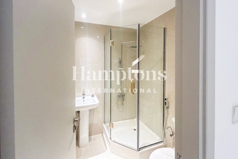 Apartment de 3 dormitorios en South Ridge 5, UAE No. 146717 24