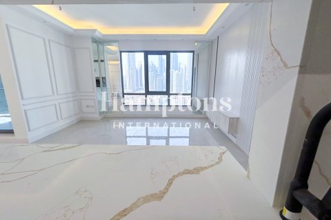 Apartment de 3 dormitorios en South Ridge 5, UAE No. 146717 16