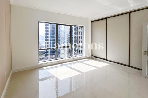 Apartment de 3 dormitorios en South Ridge 5, UAE No. 146717 23