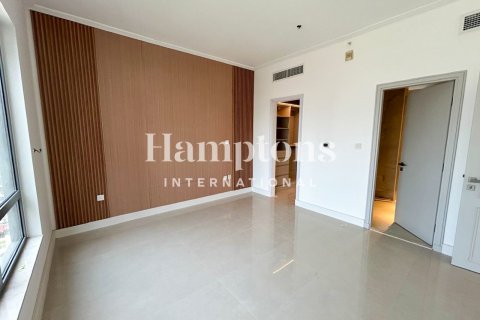 Apartment de 3 dormitorios en South Ridge 5, UAE No. 146717 27
