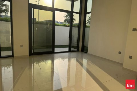 3 bedrooms Villa in Dubai, UAE No. 142573 16