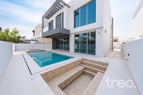 5 bedrooms Villa in Jumeirah Park, UAE No. 173455