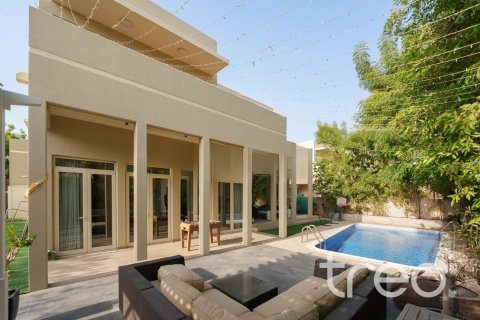 5 bedrooms Villa in Saheel, UAE No. 173452 3
