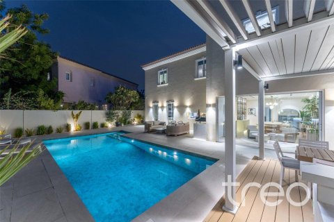 Villa de 5 dormitorios en Arabian Ranches, UAE No. 173456 8