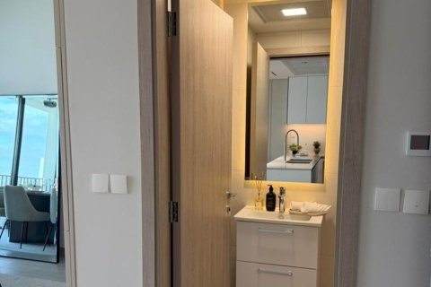 Квартира с 3 спальнями в Джумейра Вилладж Серкл, ОАЭ №161148 15