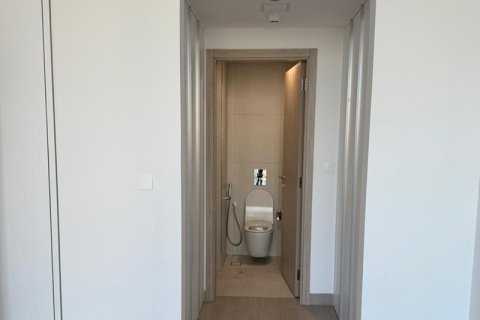 Квартира с 3 спальнями в Джумейра Вилладж Серкл, ОАЭ №161148 11