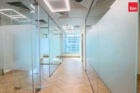 104.5m² Office in Dubai, UAE No. 168030 15