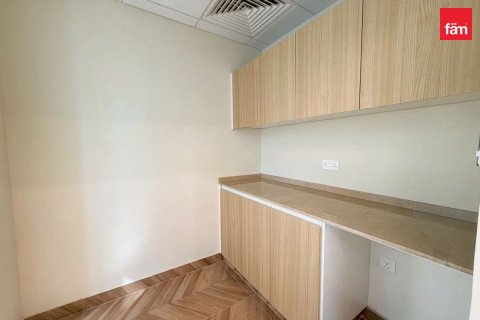 104.5m² Office in Dubai, UAE No. 168030 9