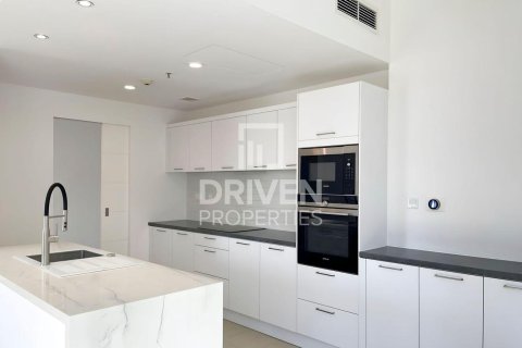 Apartment de 2 dormitorios en South Ridge, UAE No. 190143 9