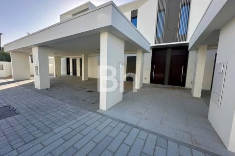 Townhouse de 3 dormitorios  No. 114404 2