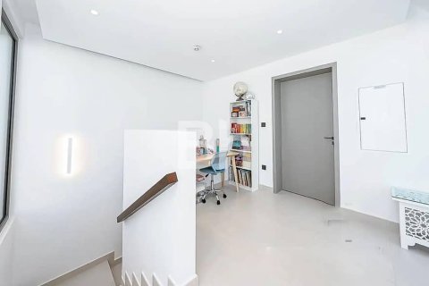 Villa de 4 chambres  No. 114408 16