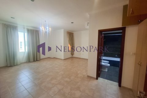 3 bedrooms Villa in Doha, Qatar No. 58175 16