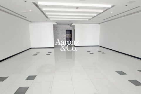 172m² Office in Business Bay, UAE No. 166079 3