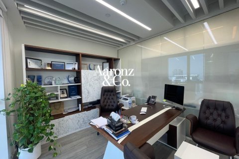 157m² Office in Business Bay, UAE No. 166077 8