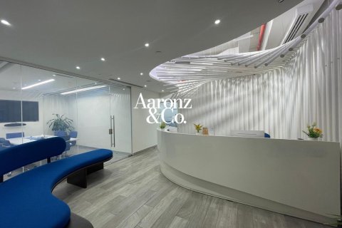 157m² Office in Business Bay, UAE No. 166077 5