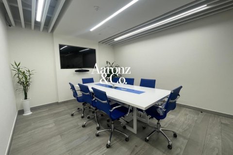 157m² Office in Business Bay, UAE No. 166077 4