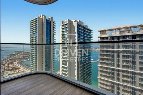 Квартира с 1 спальней в EMAAR Beachfront, ОАЭ №193405 8