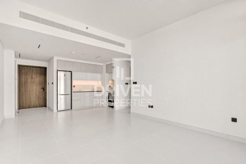 Квартира с 1 спальней в EMAAR Beachfront, ОАЭ №193405 23
