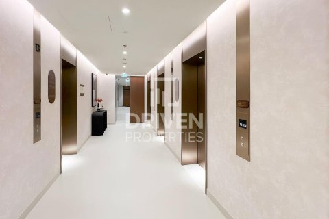 Квартира с 1 спальней в EMAAR Beachfront, ОАЭ №193408 4