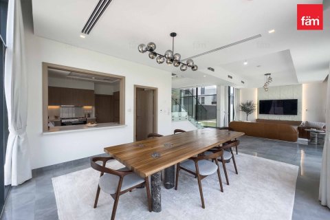 Villa de 4 dormitorios en Al Furjan, UAE No. 99972 29
