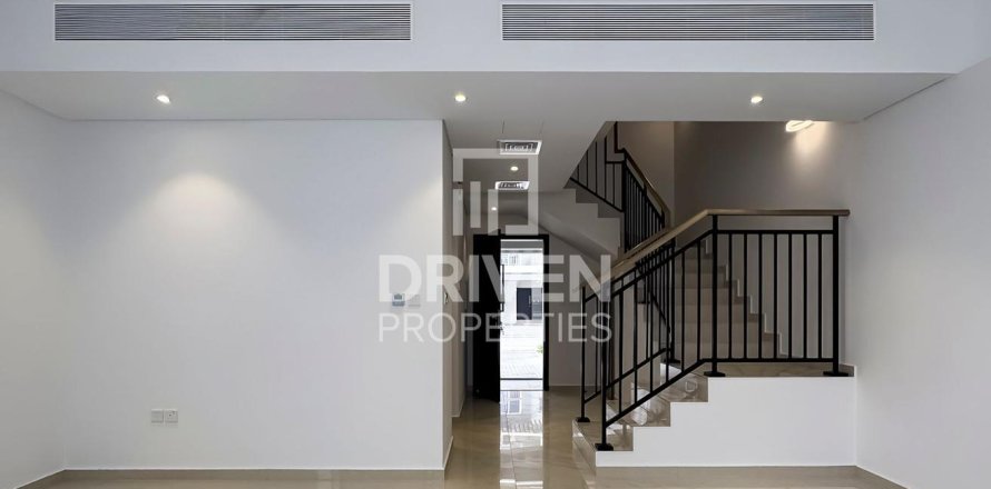 Таунхаус с 3 спальнями в DAMAC Hills (Akoya by DAMAC), ОАЭ №137932