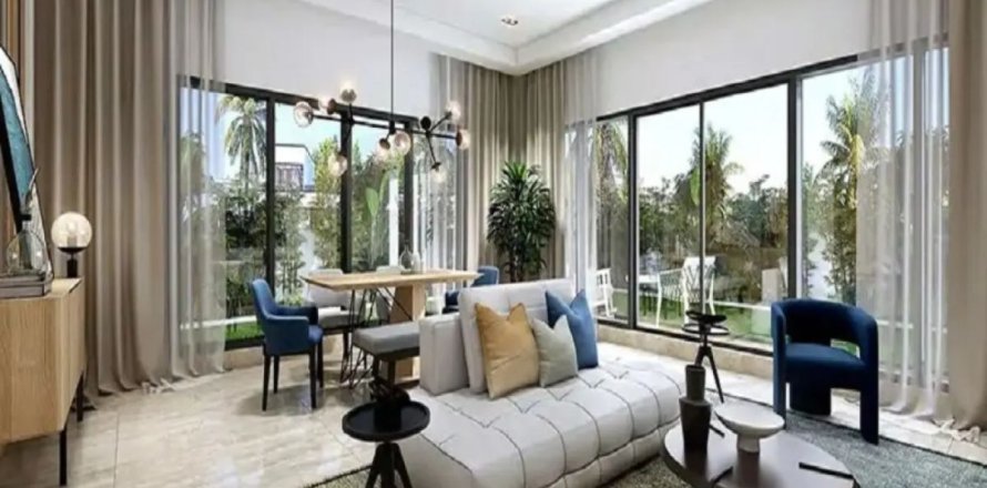 5 bedrooms Townhouse in Dubai, UAE No. 148591