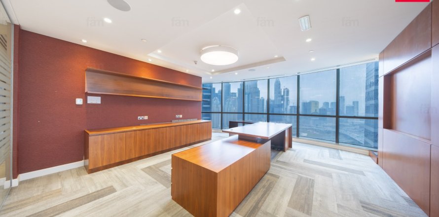 820.4m² Office in Dubai, UAE No. 148593