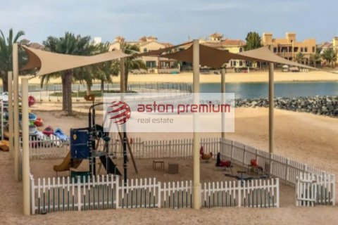 2 bedrooms Apartment in Palm Jumeirah, UAE No. 198915 3