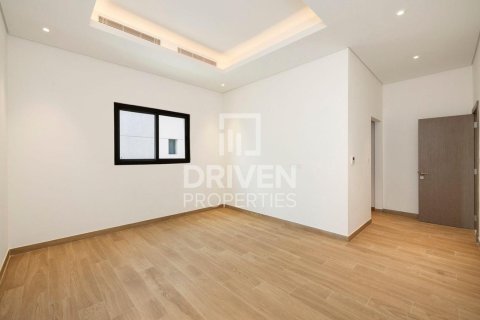 6 bedrooms Villa in District One, UAE No. 192940 16