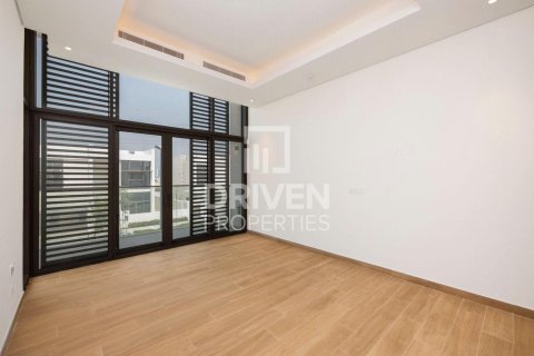 6 bedrooms Villa in District One, UAE No. 192940 15
