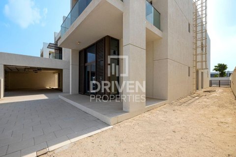6 bedrooms Villa in District One, UAE No. 192940 5