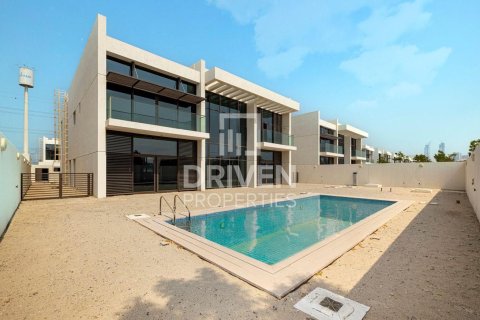 6 bedrooms Villa in District One, UAE No. 192940 17