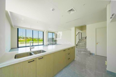 Вилла с 4 спальнями №129339 3