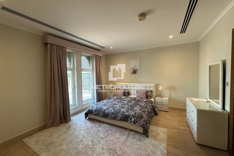 4 غرف نوم فيلا  رقم 129340 24