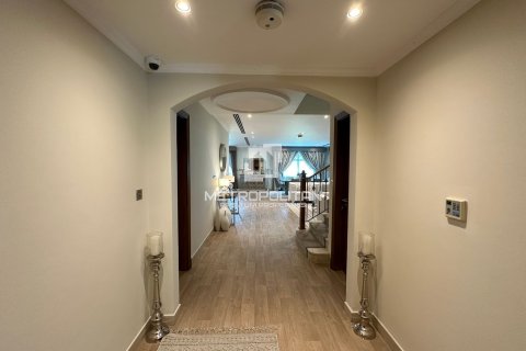 4 غرف نوم فيلا  رقم 129340 12